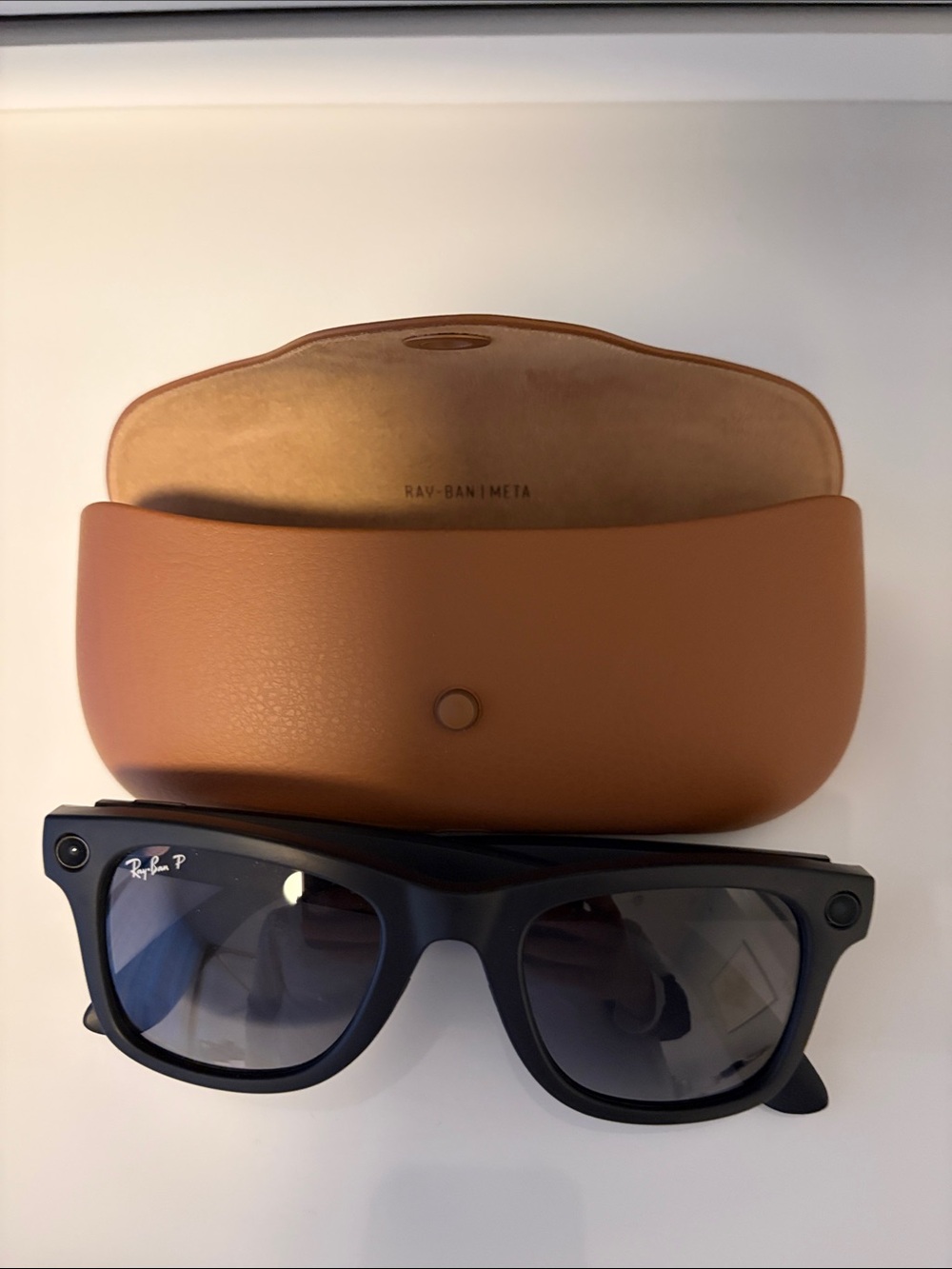 Ray-Ban Men’s Black and Tan Sunglasses Gen 1